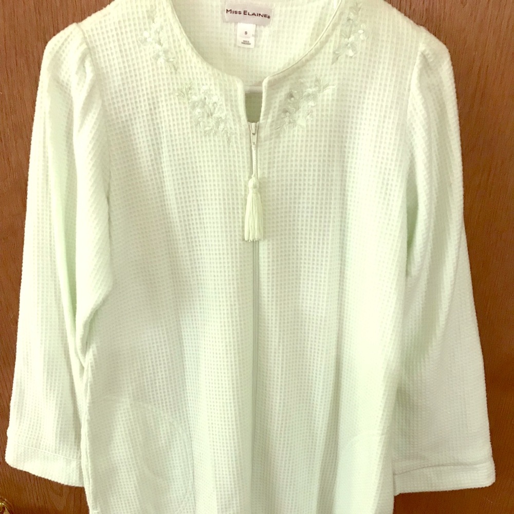 NWOT Long Bath Robe